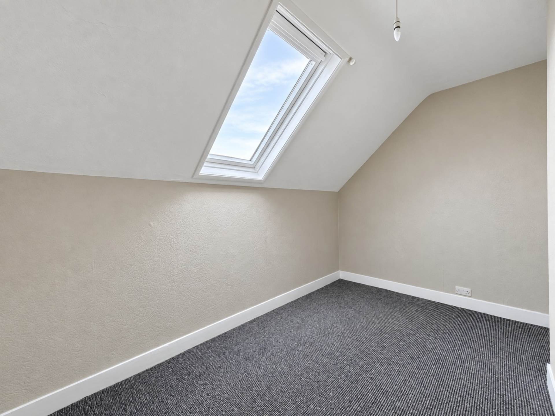 Dallow Road, Luton, Image 6
