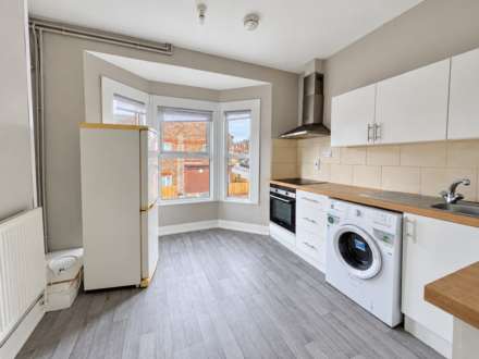 Dallow Road, Luton, Image 4