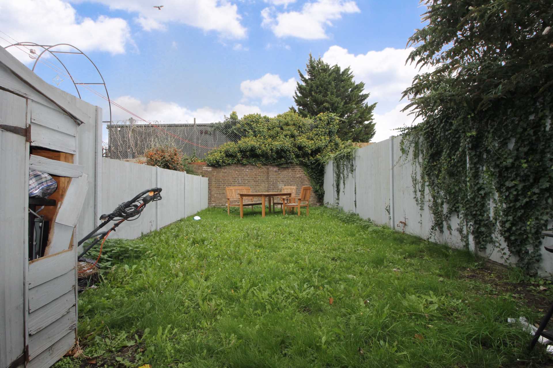 Gardenia Avenue, Luton, Image 10