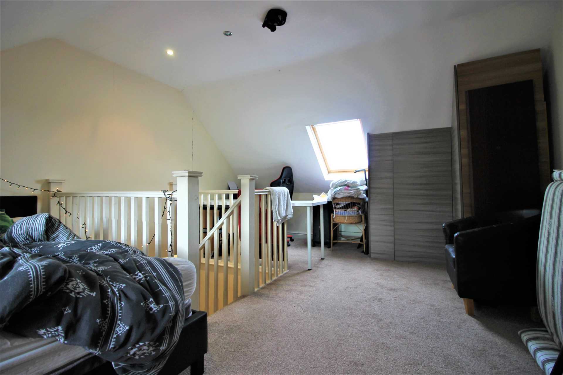 Gardenia Avenue, Luton, Image 8