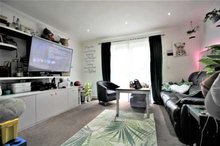 Gardenia Avenue, Luton, Image 2