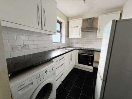 Napier Road, Luton, Image 2