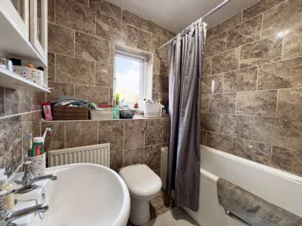 Muirfield, Luton, Image 12
