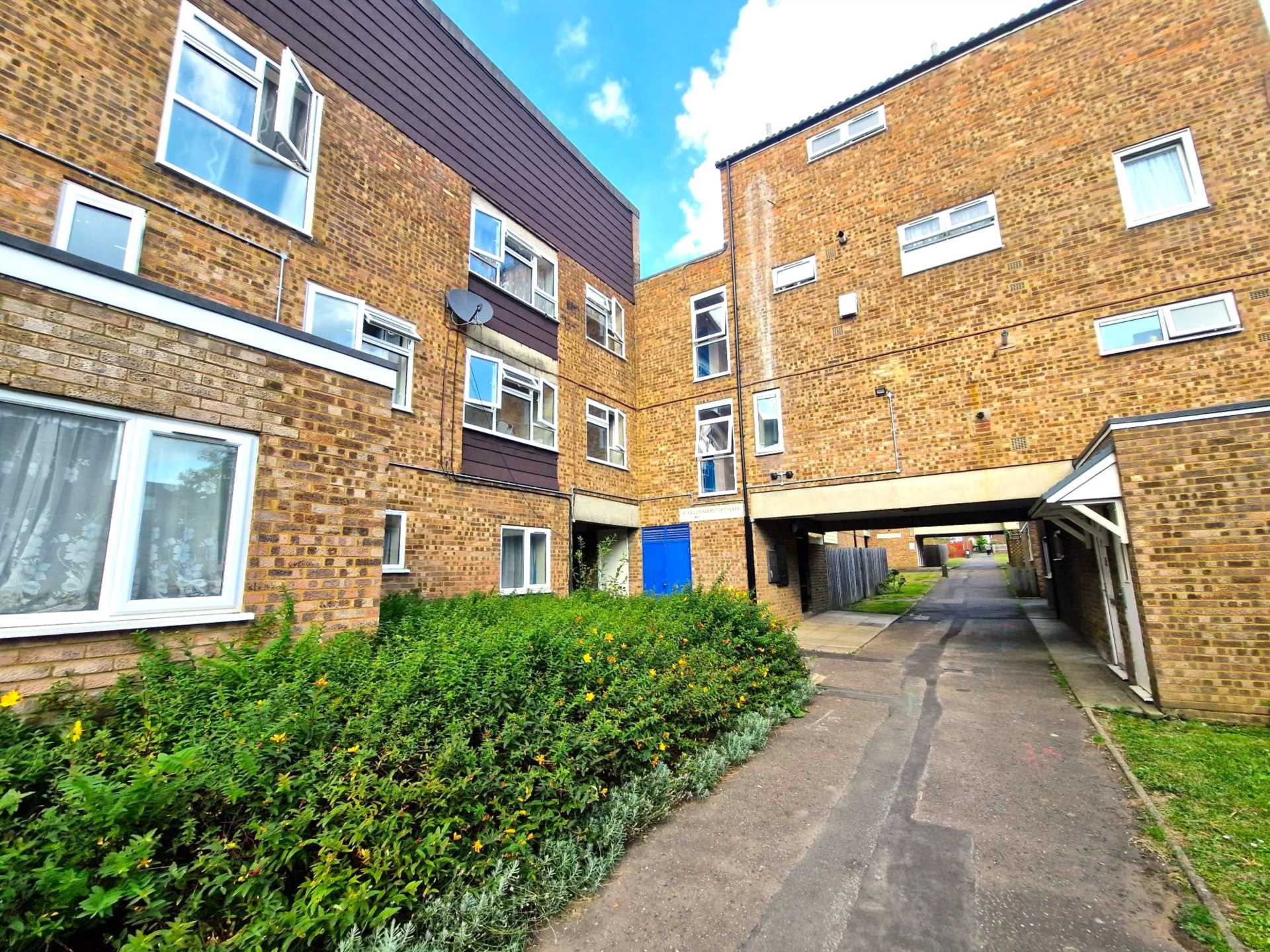 Butterworth Path, Luton, Image 1