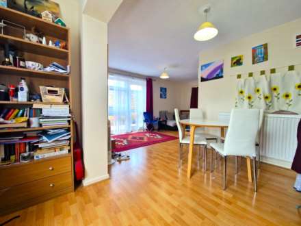 Butterworth Path, Luton, Image 2