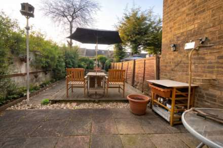 Naseby Road, Luton, Image 9