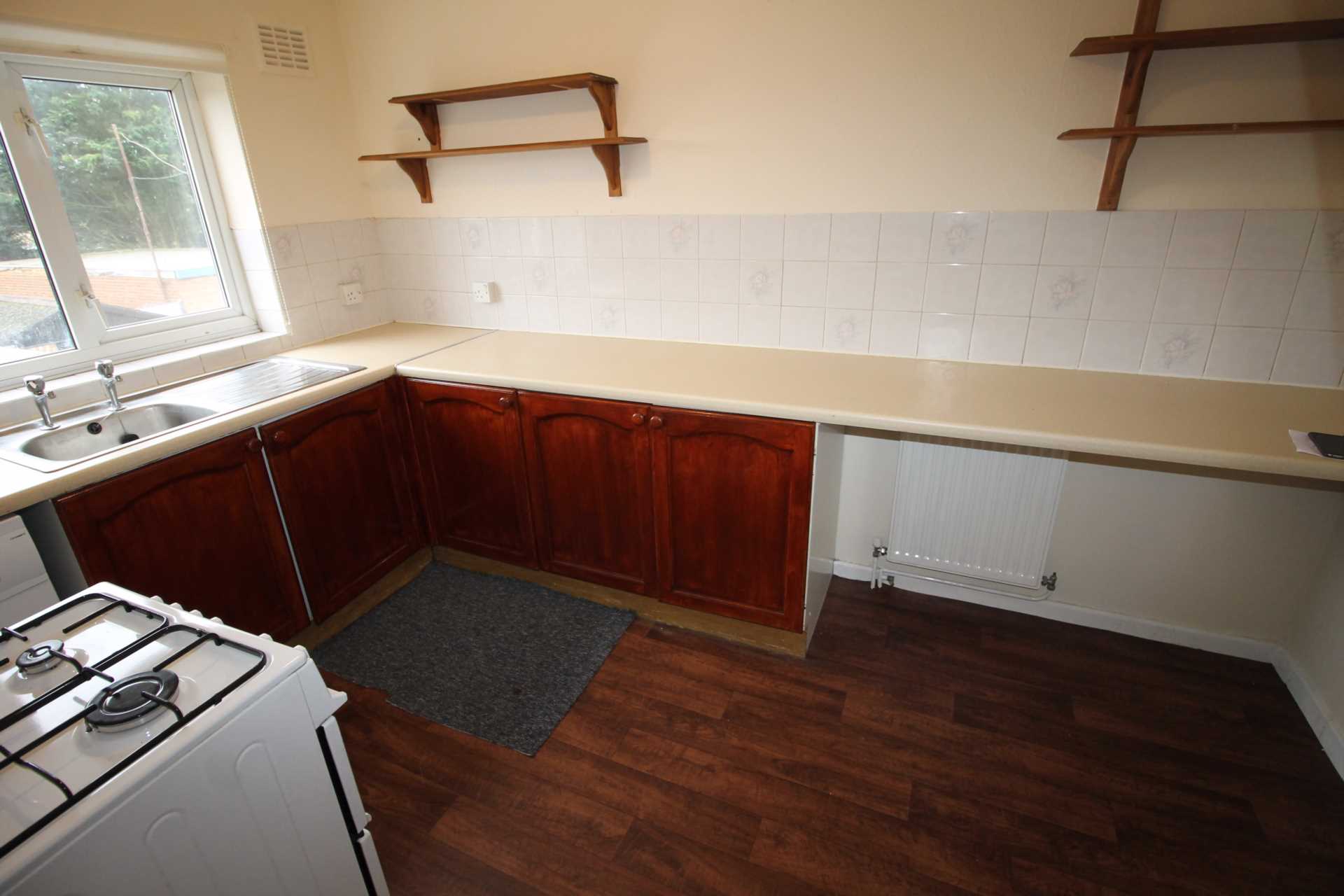 Lyneham Road, Luton, Image 6