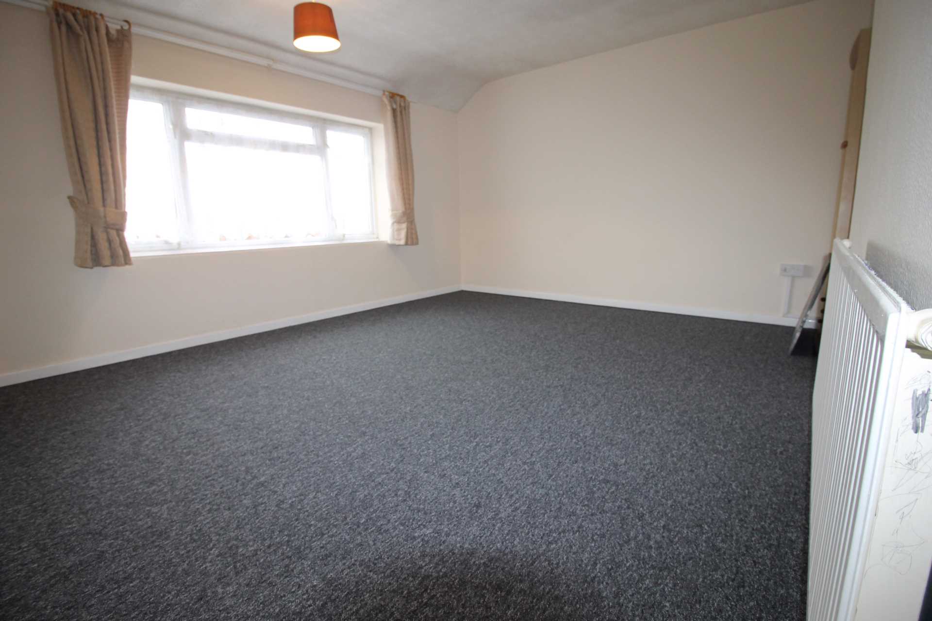 Lyneham Road, Luton, Image 8