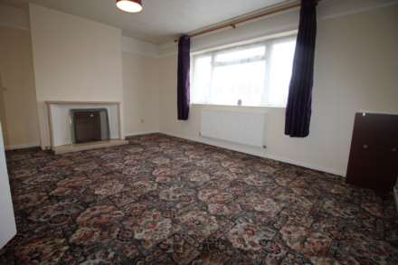 Lyneham Road, Luton, Image 3