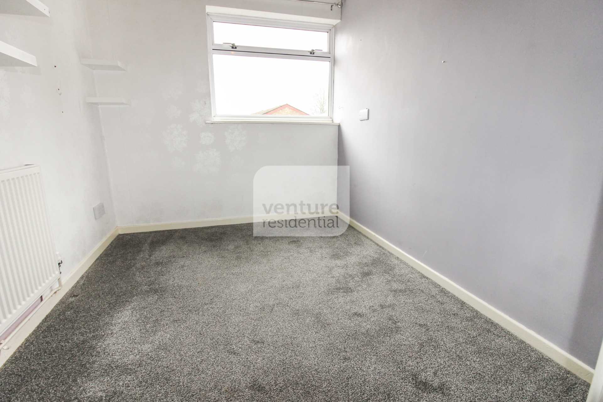 Enfield Close, Luton, Image 12