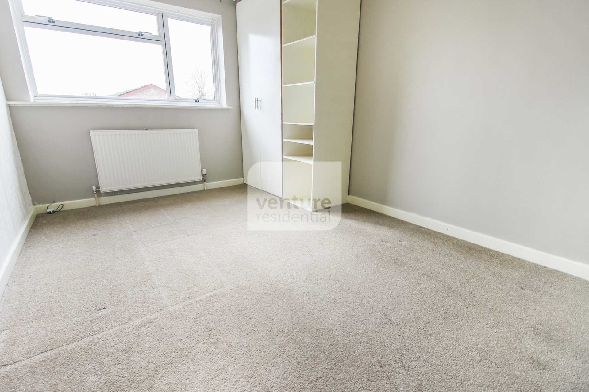 Enfield Close, Luton, Image 13