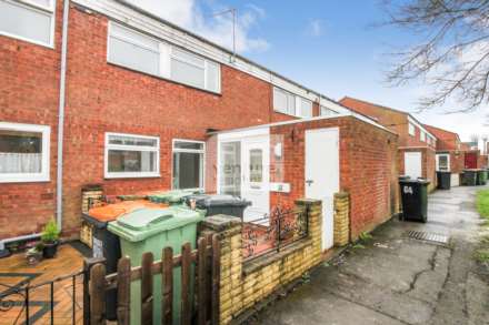 Enfield Close, Luton, Image 1