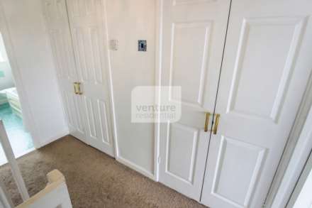 Enfield Close, Luton, Image 10