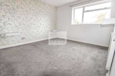 Enfield Close, Luton, Image 11