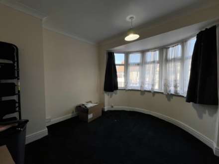 Chester Avenue, Luton, Image 6