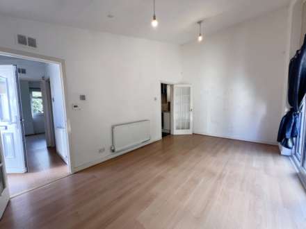 Fulwoods Drive, Leadenhall, Image 3