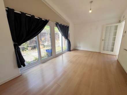 Fulwoods Drive, Leadenhall, Image 5