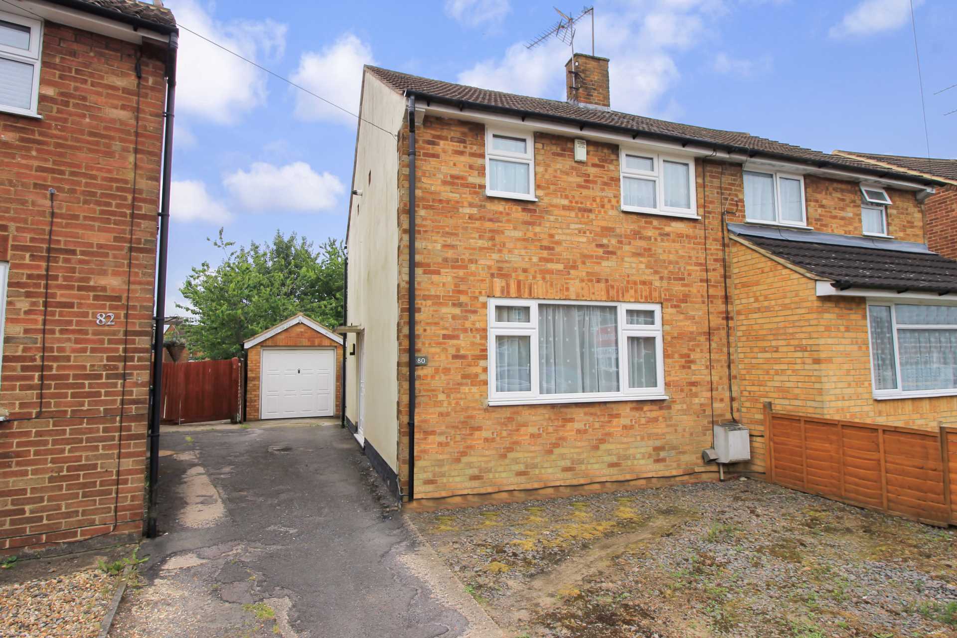 Peartree Road, Luton, Image 1