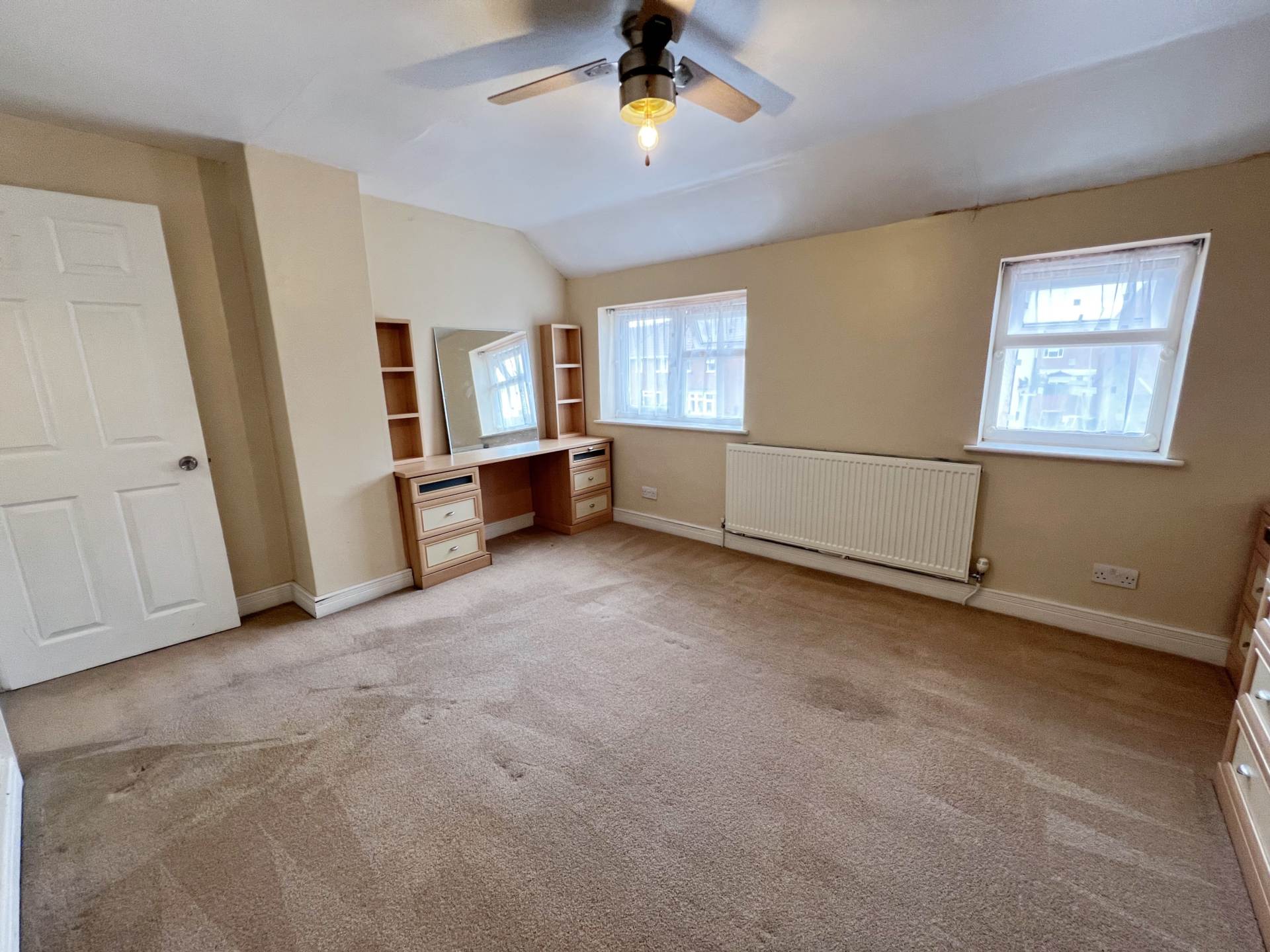 Peartree Road, Luton, Image 10