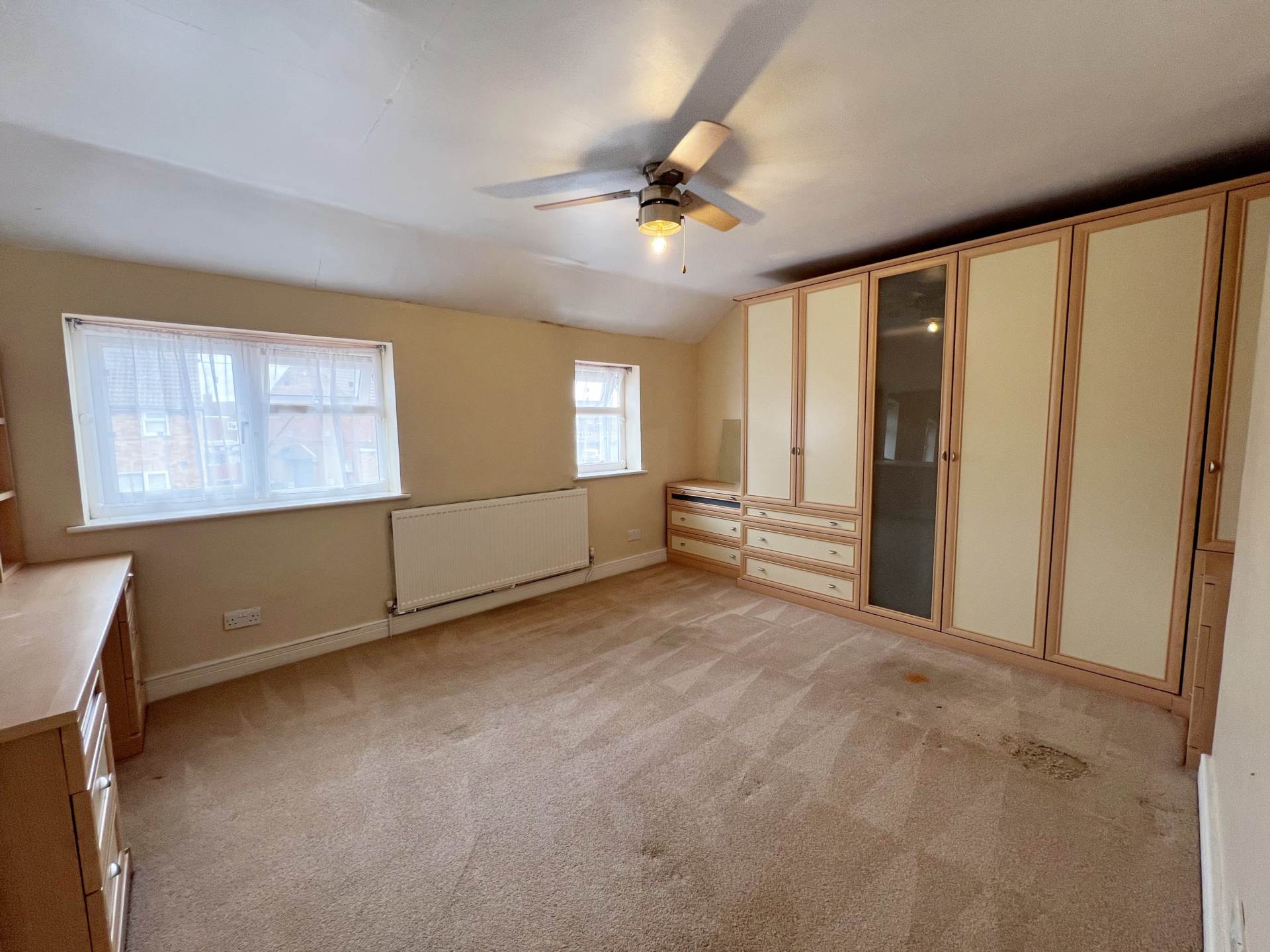 Peartree Road, Luton, Image 11