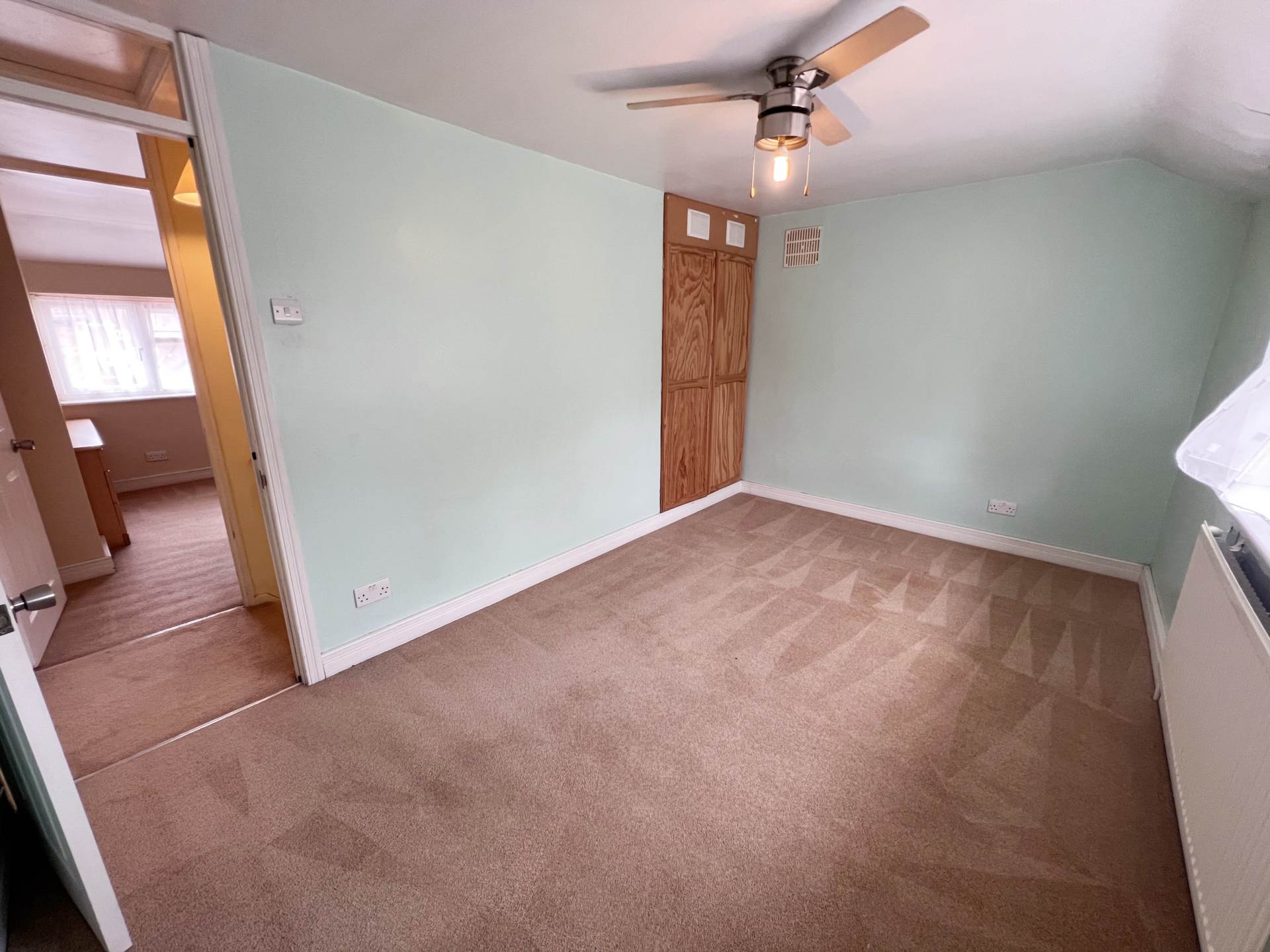 Peartree Road, Luton, Image 12