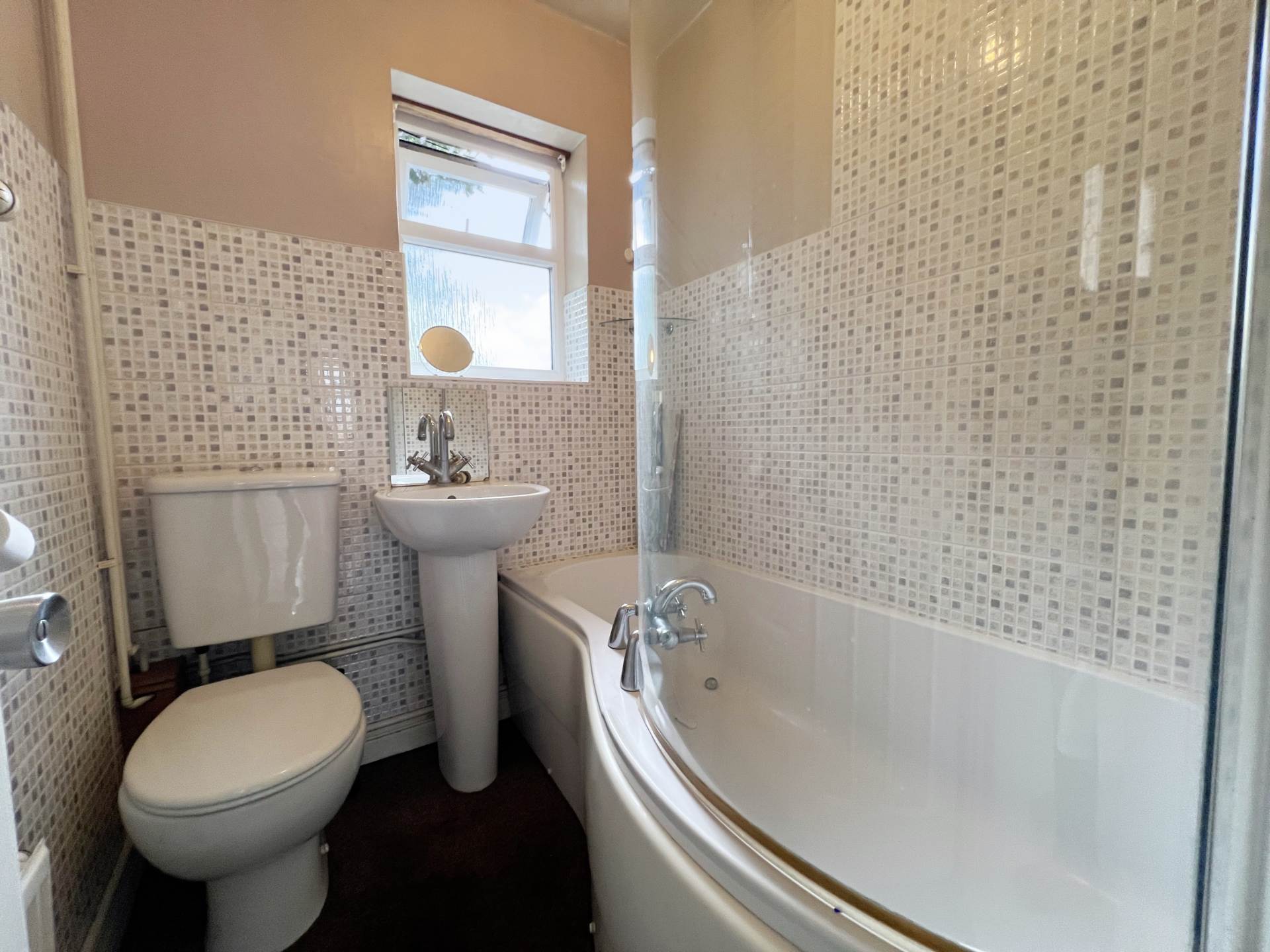 Peartree Road, Luton, Image 9