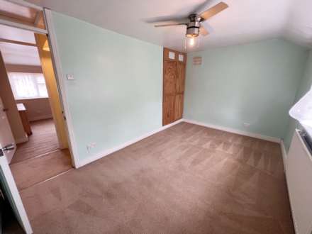 Peartree Road, Luton, Image 12