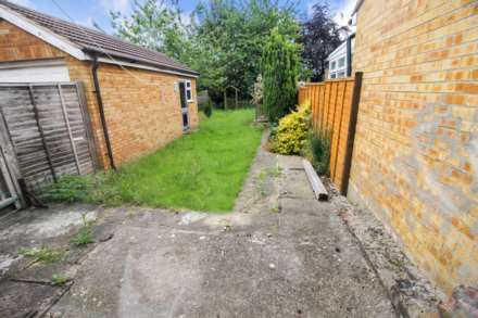 Peartree Road, Luton, Image 2