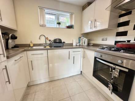 Grove Road, Luton, Image 4