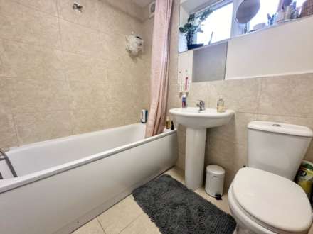 Grove Road, Luton, Image 6