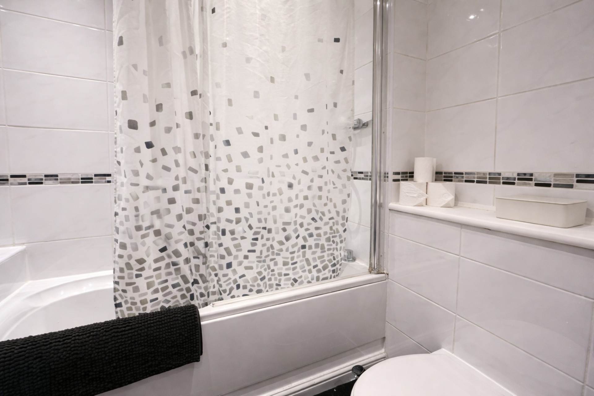 Knights Field, Luton, Image 11