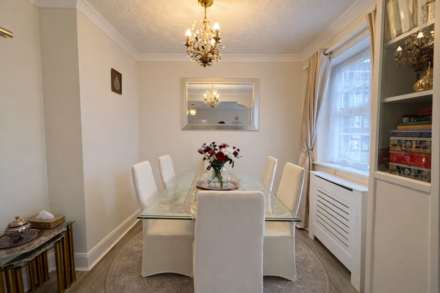 Knights Field, Luton, Image 4