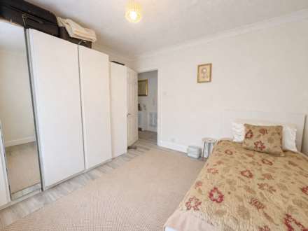 Knights Field, Luton, Image 7