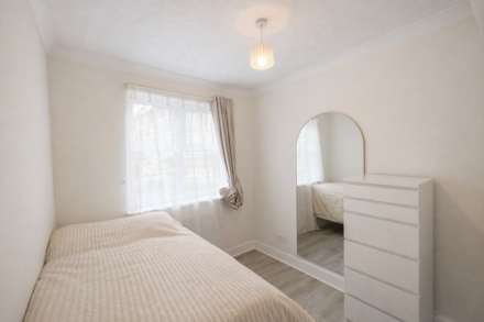 Knights Field, Luton, Image 8