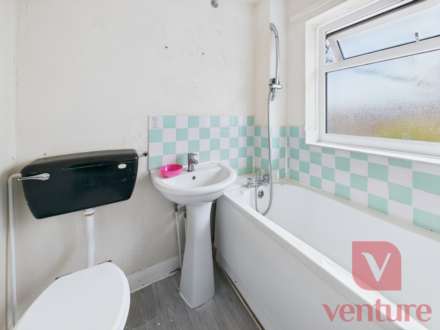 Mersey Close, Bletchley, Image 11