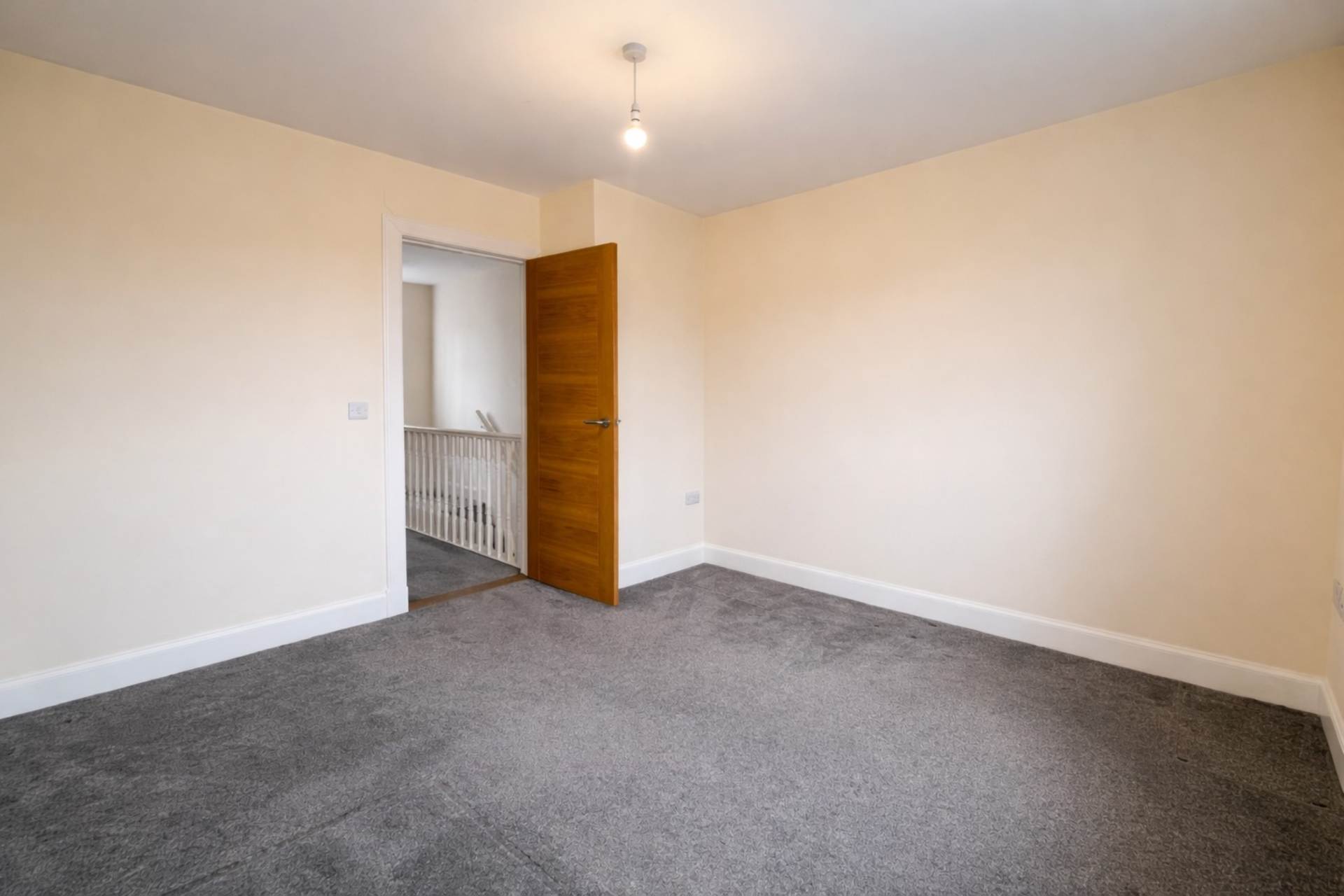 Somerset Avenue, Luton, Image 8