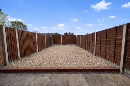 Somerset Avenue, Luton, Image 10