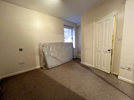 Hibbert Street, Luton, Image 6