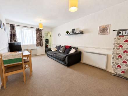 Repton Close, Luton, Image 3