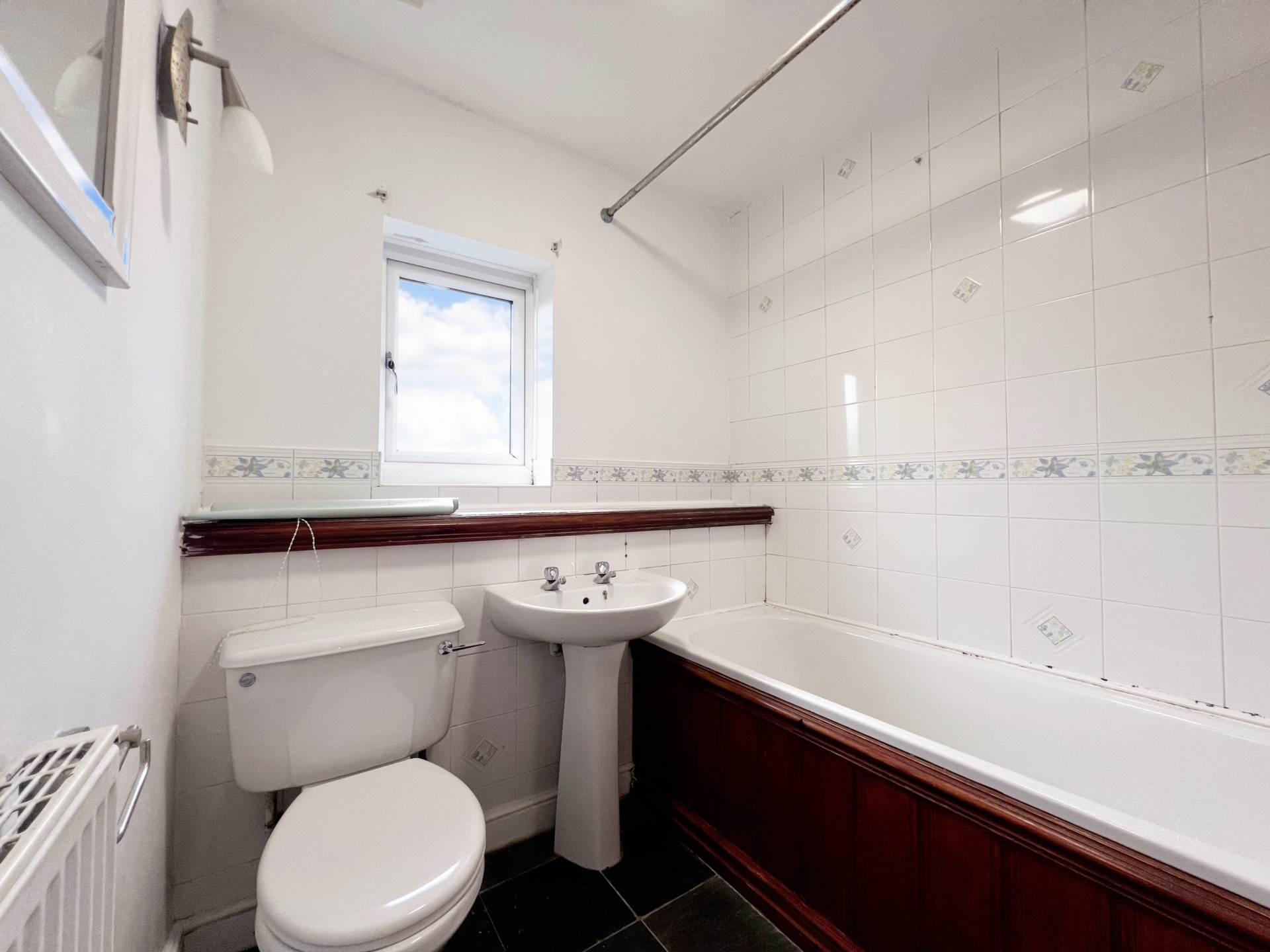 The Belfry, Luton, Image 8