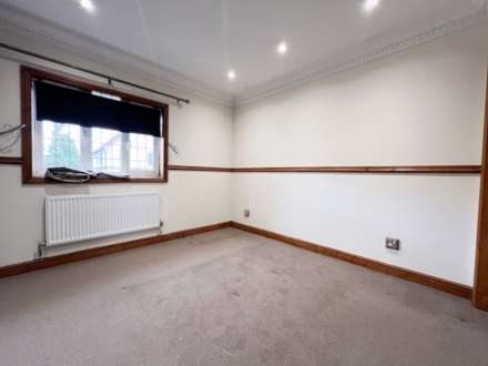 The Belfry, Luton, Image 6