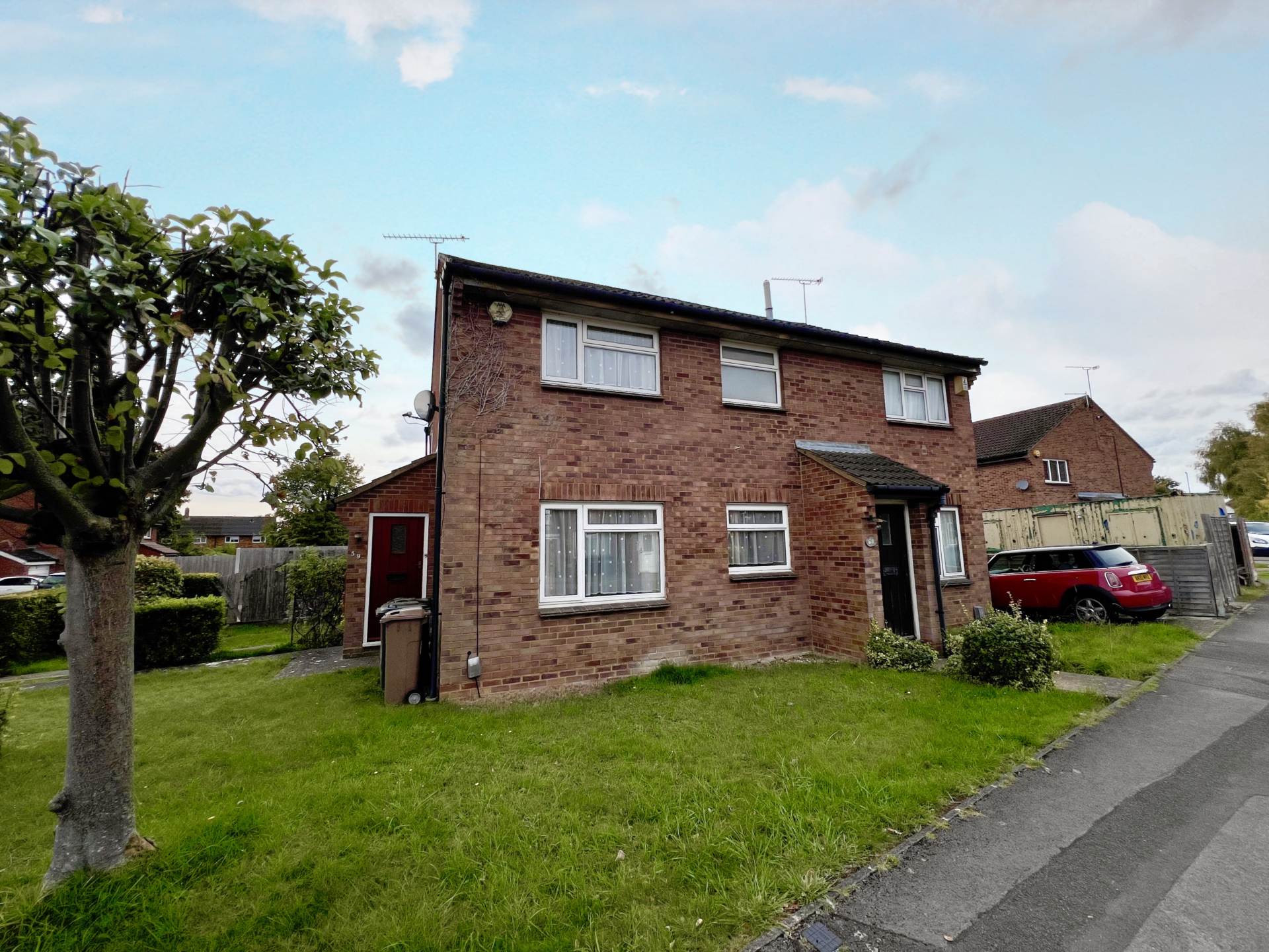 Enderby Road, Luton, Image 1