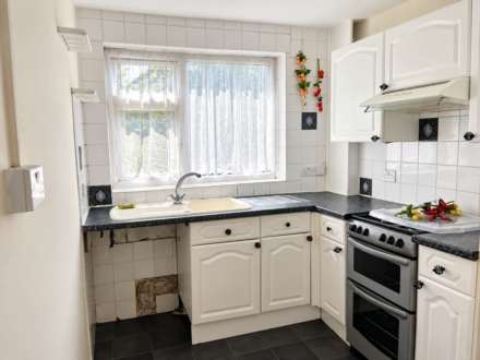 Birchen Grove, Luton, Image 2