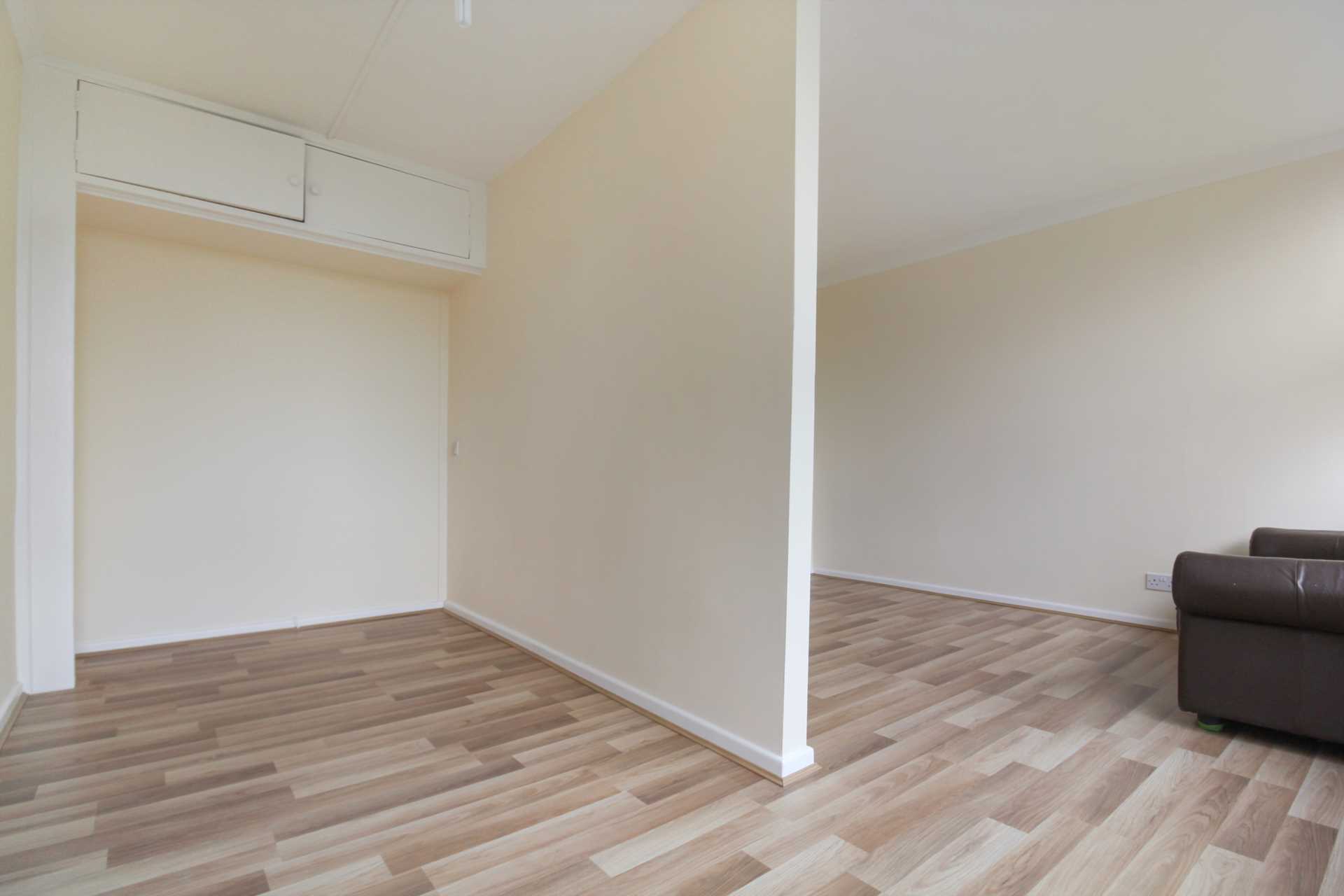 Dunstable Road, Luton, Image 3