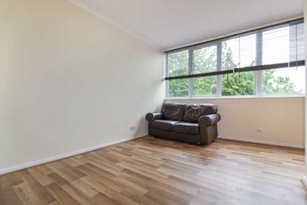 Dunstable Road, Luton, Image 2