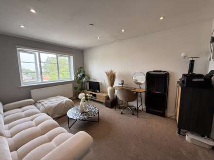 Grove Road, Luton, Image 2