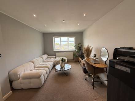 Grove Road, Luton, Image 3