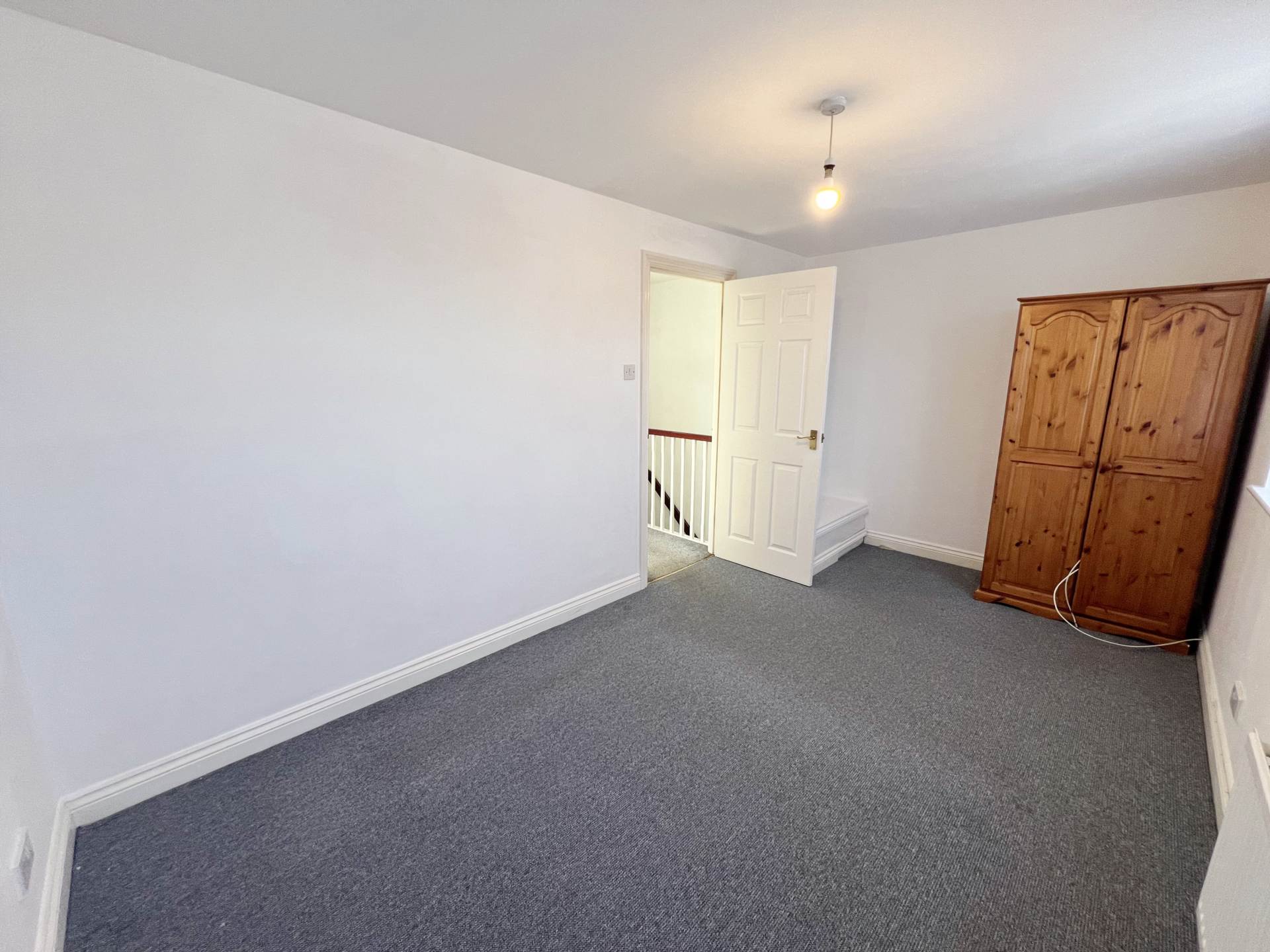 Villiers Close, Luton, Image 14