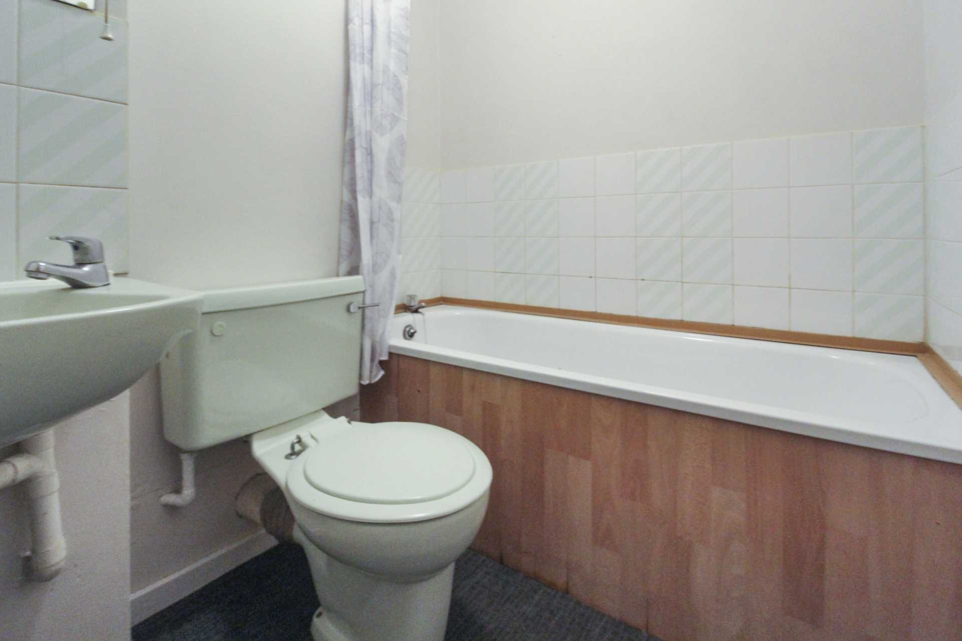 Dallow Road, Luton, Image 5