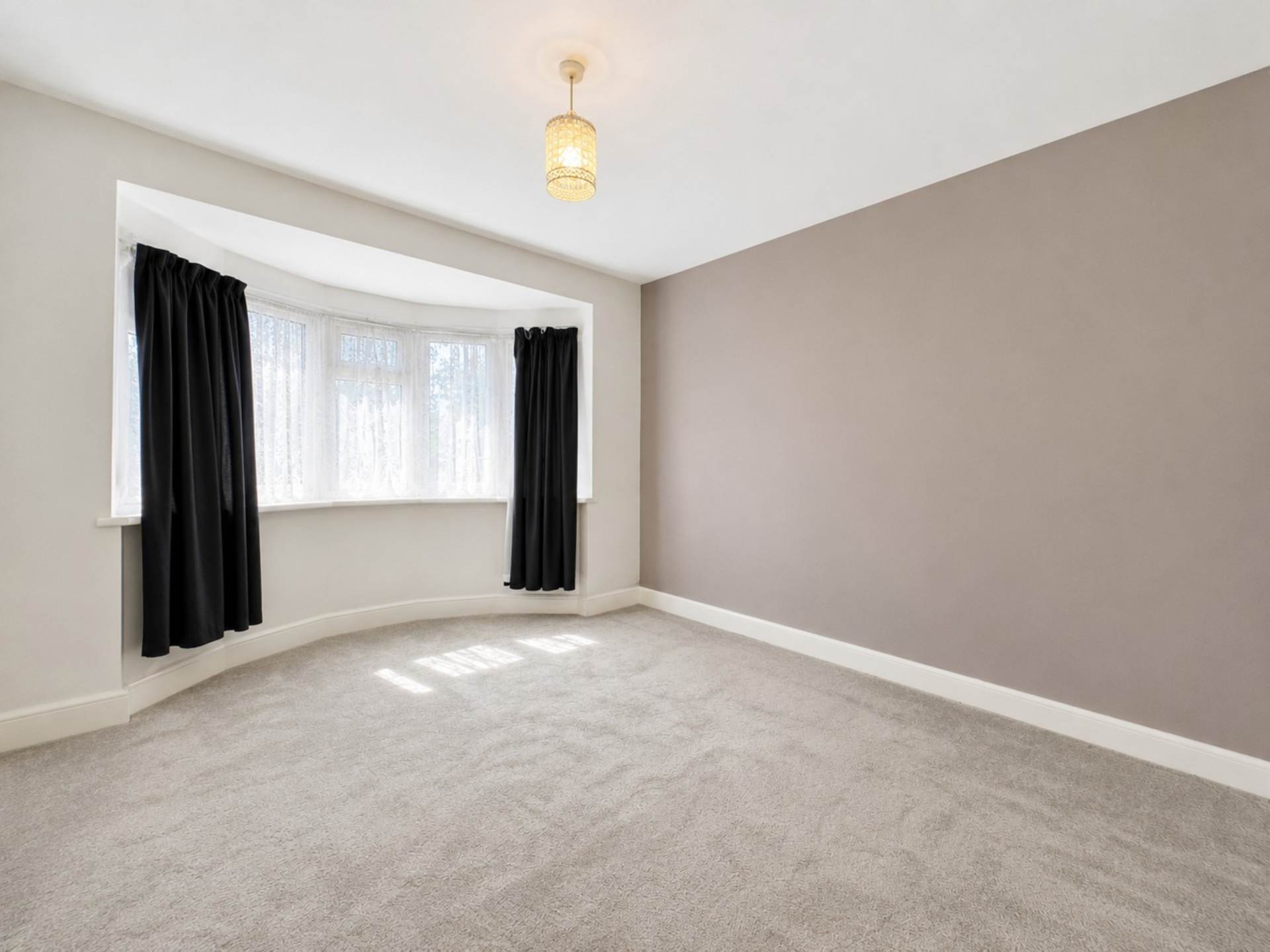 Willow Way, Luton, Image 10